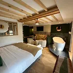 Domaine De L'o 4*